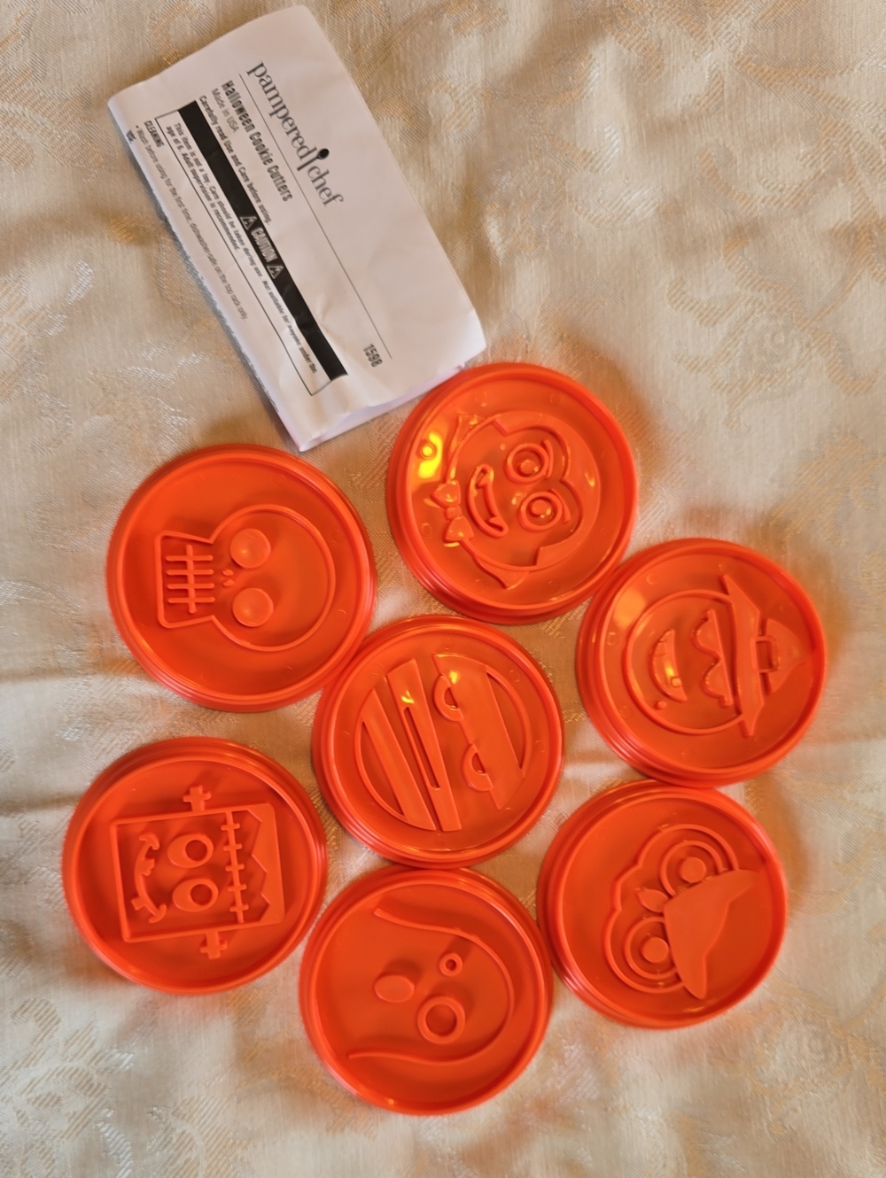Pampered Chef Orange Halloween Cookie Press Disc Set